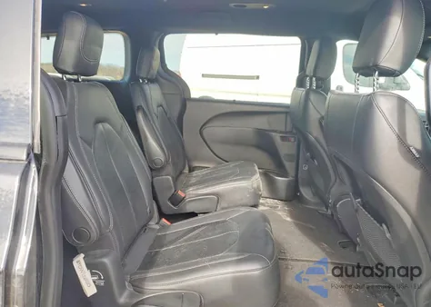 2020 Chrysler Pacifica Touring L из США, поврежденный, VIN 2C4RC1BG3LR111697